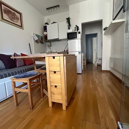 Very Close Studio Apartment Zagreb Exterior photo