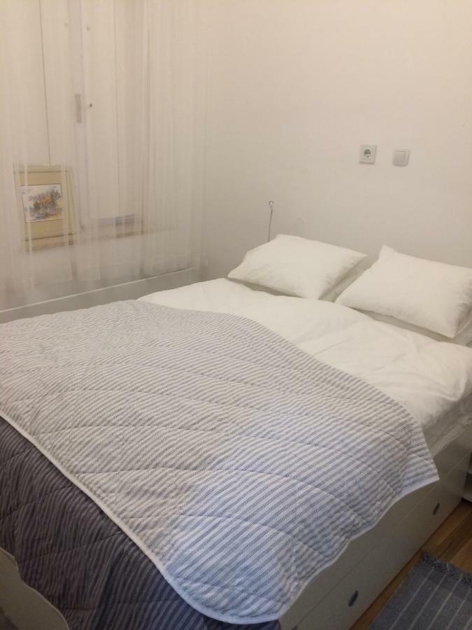 Very Close Studio Apartment Zagreb Exterior photo